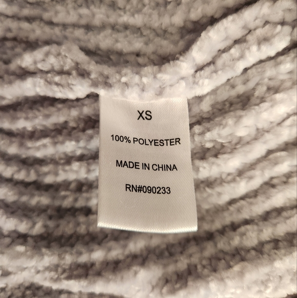 LA Hearts Gray Lace Up Crop Sweater Size XS - Picture 4 of 5